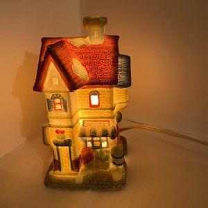 ceramic PORCELAIN LIGHTED HOUSE vintage, collectible, light up, ORIGINAL box